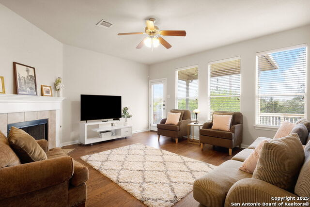 Image 11 of 31 For 3642 Pinyon Pine