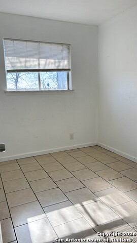 Image 10 of 23 For 502 Aviation Blvd W