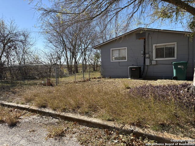 Image 20 of 23 For 502 Aviation Blvd W