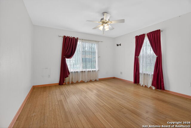 Image 15 of 47 For 4530 Winneway