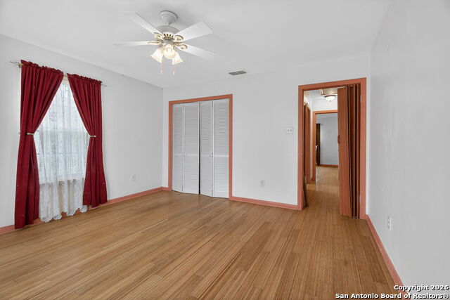 Image 16 of 47 For 4530 Winneway