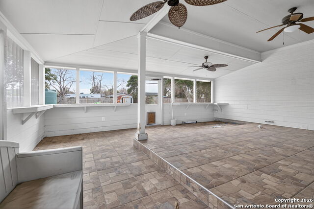 Image 33 of 47 For 4530 Winneway