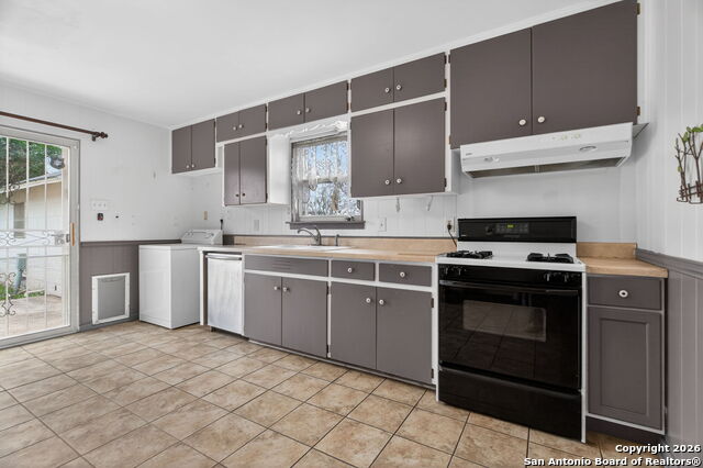 Image 37 of 47 For 4530 Winneway