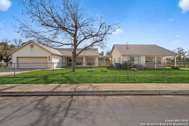 Image 6 of 47 For 4530 Winneway