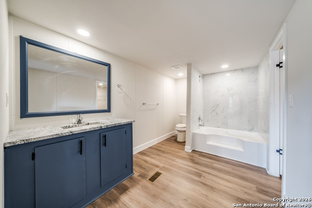 Image 16 of 25 For 551 Big Oak  