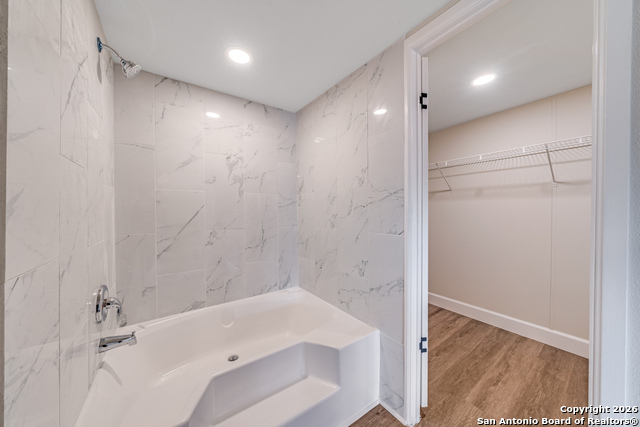 Image 17 of 25 For 551 Big Oak  