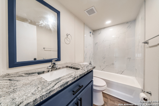 Image 24 of 25 For 551 Big Oak  