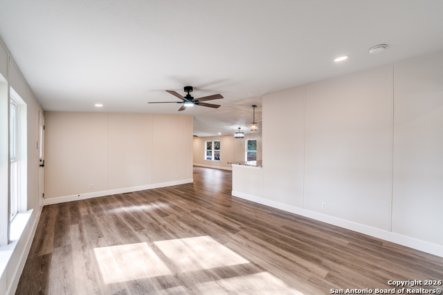 Image 3 of 25 For 551 Big Oak  