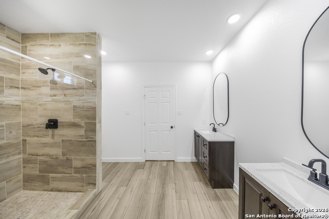 Image 22 of 25 For 105 Hidden Cove