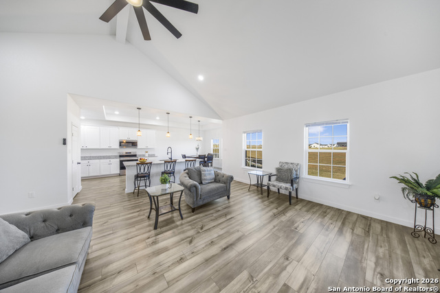 Image 8 of 25 For 105 Hidden Cove