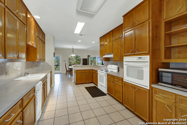 Image 28 of 36 For 1221 Sundown