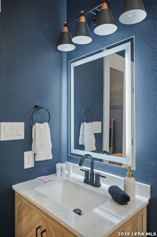 Listing photo id 28 for 1503 E Crockett St,