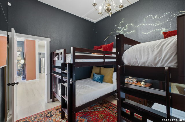 Listing photo id 39 for 1503 E Crockett St,