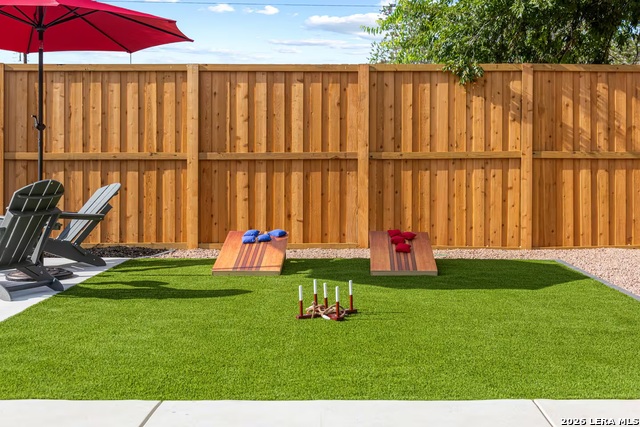 Listing photo id 61 for 1503 E Crockett St,