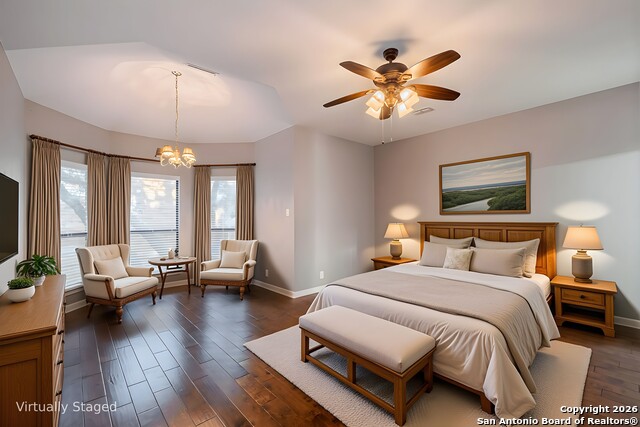 Listing photo id 15 for 8743 Paseo Oaks