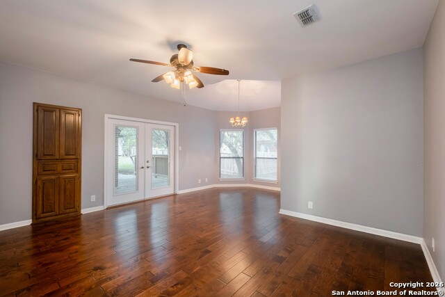 Listing photo id 16 for 8743 Paseo Oaks