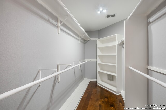 Listing photo id 17 for 8743 Paseo Oaks