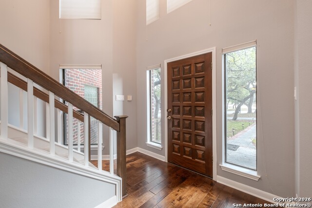 Listing photo id 1 for 8743 Paseo Oaks