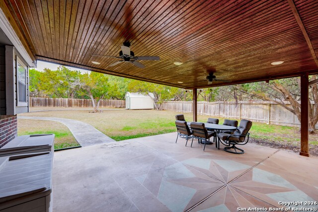 Listing photo id 41 for 8743 Paseo Oaks
