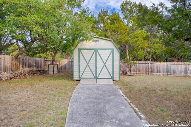 Listing photo id 47 for 8743 Paseo Oaks