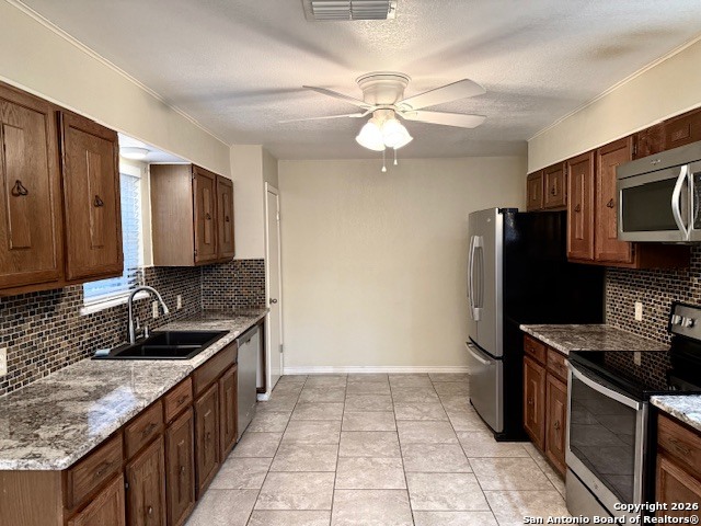 Image 23 of 36 For 1104 Newhall