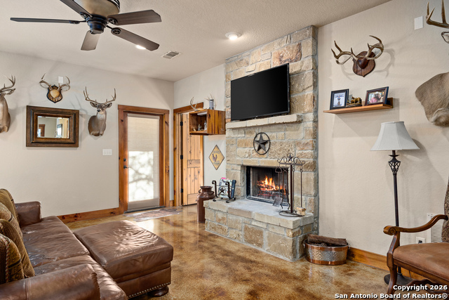 Image 6 of 50 For 488 Phillip  