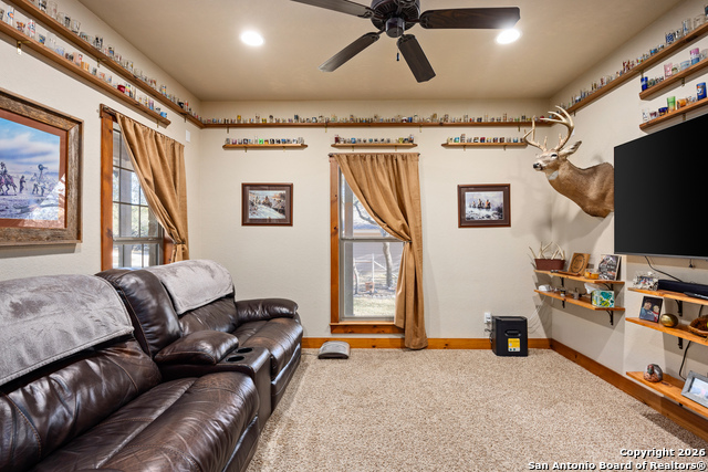 Image 24 of 50 For 488 Phillip  