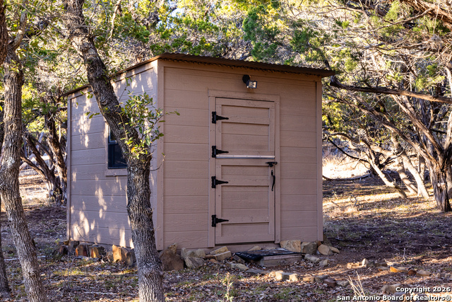 Image 43 of 50 For 488 Phillip  