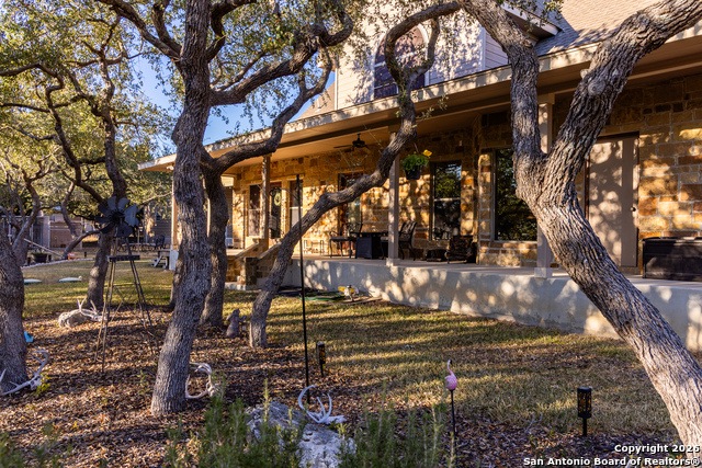 Image 45 of 50 For 488 Phillip  