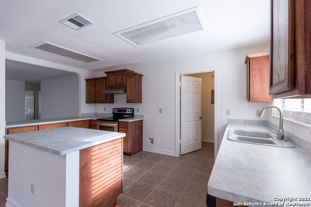 Listing photo id 8 for 9647 Barbwire