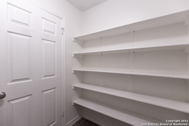 Listing photo id 9 for 9647 Barbwire