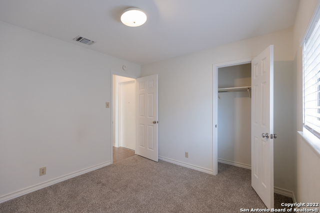 Listing photo id 14 for 9647 Barbwire