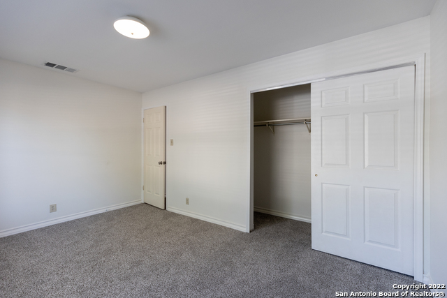 Listing photo id 17 for 9647 Barbwire