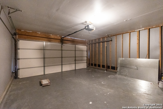 Listing photo id 18 for 9647 Barbwire