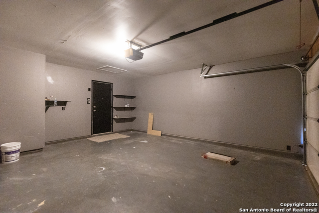 Listing photo id 19 for 9647 Barbwire