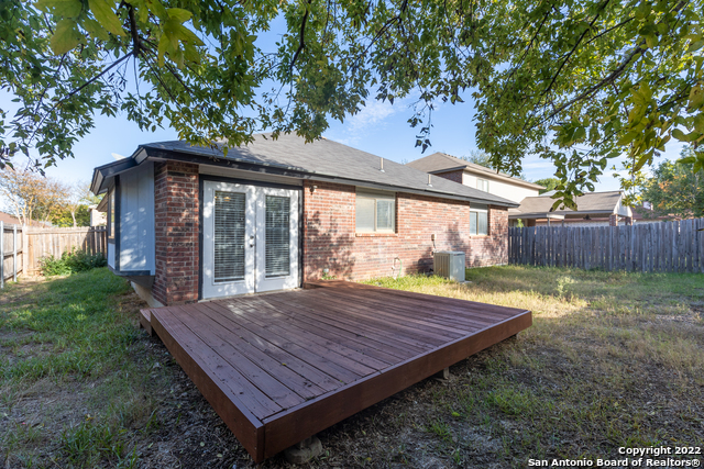 Listing photo id 22 for 9647 Barbwire