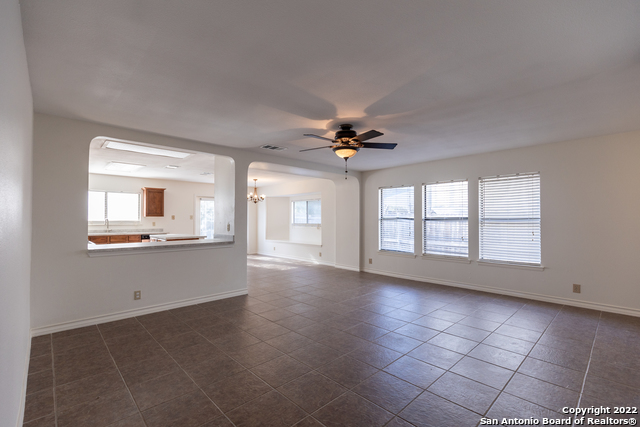 Listing photo id 4 for 9647 Barbwire