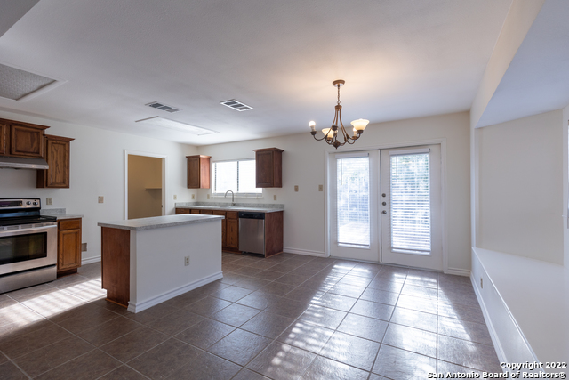 Listing photo id 5 for 9647 Barbwire