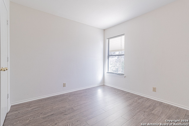 Image 33 of 42 For 8030 Cerezo  