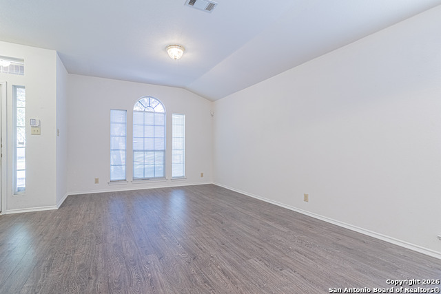 Image 5 of 42 For 8030 Cerezo  