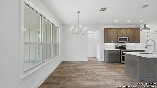 Image 21 of 50 For 1039 Primrose Path