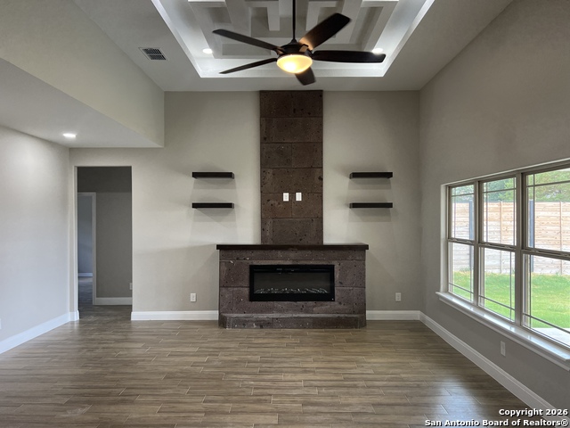 Image 15 of 19 For 2710 Royalwood