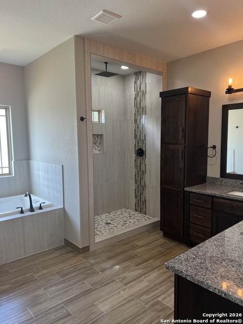 Image 8 of 19 For 2710 Royalwood