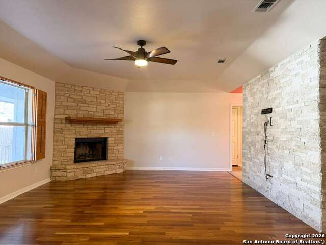 Image 5 of 27 For 1213 Camellia