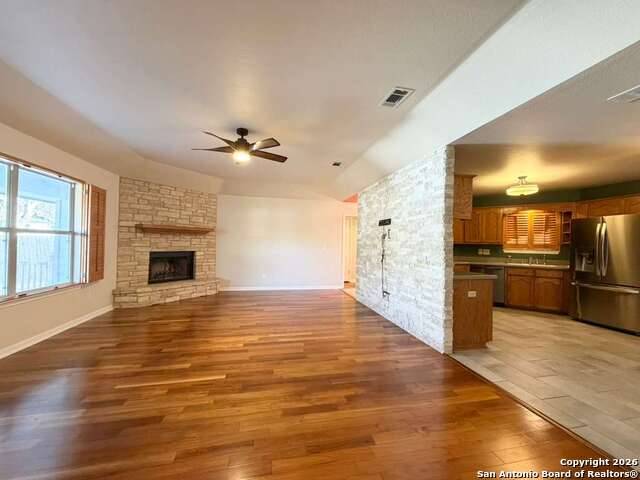 Image 6 of 27 For 1213 Camellia