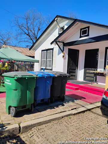 Image 2 of 28 For 403 Hazel  