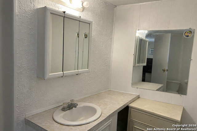 Image 3 of 10 For 1064 Brook Valley