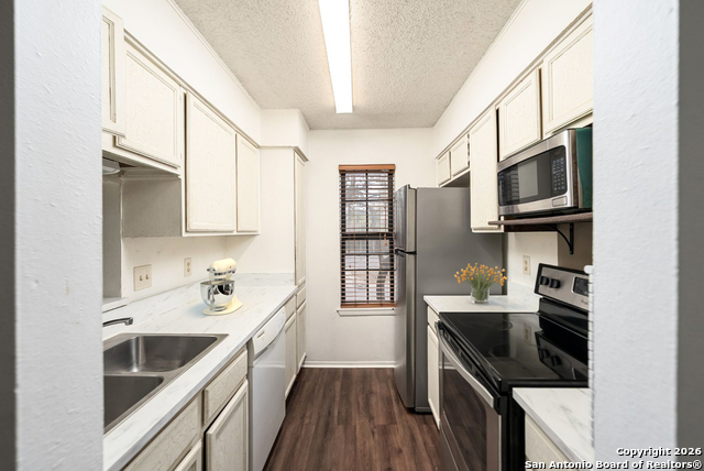 Image 7 of 29 For 4212 Medical  104