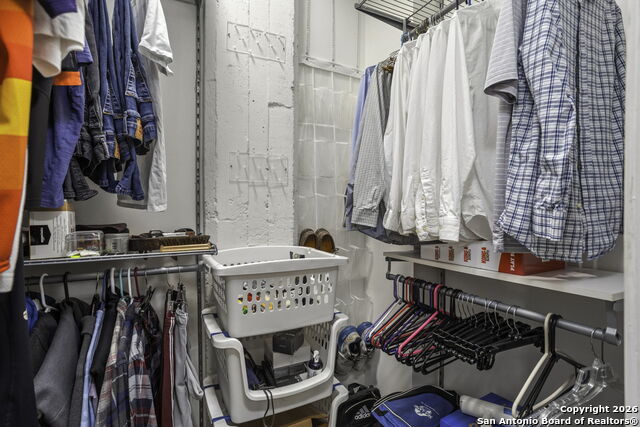 Image 16 of 28 For 831 Flores S 2201