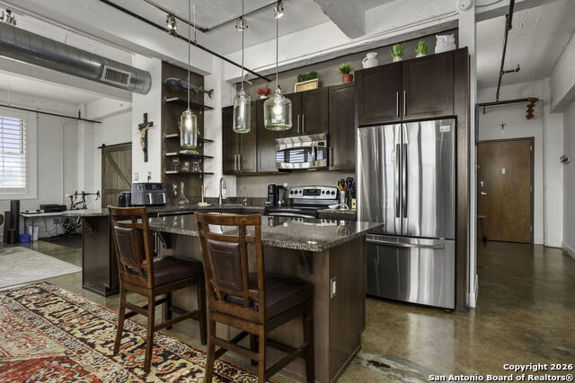 Image 17 of 28 For 831 Flores S 2201